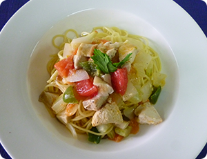 フレッシュトマトと夏野菜たっぷりスパゲティ