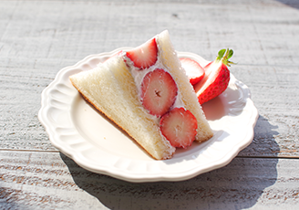 いちごサンド
